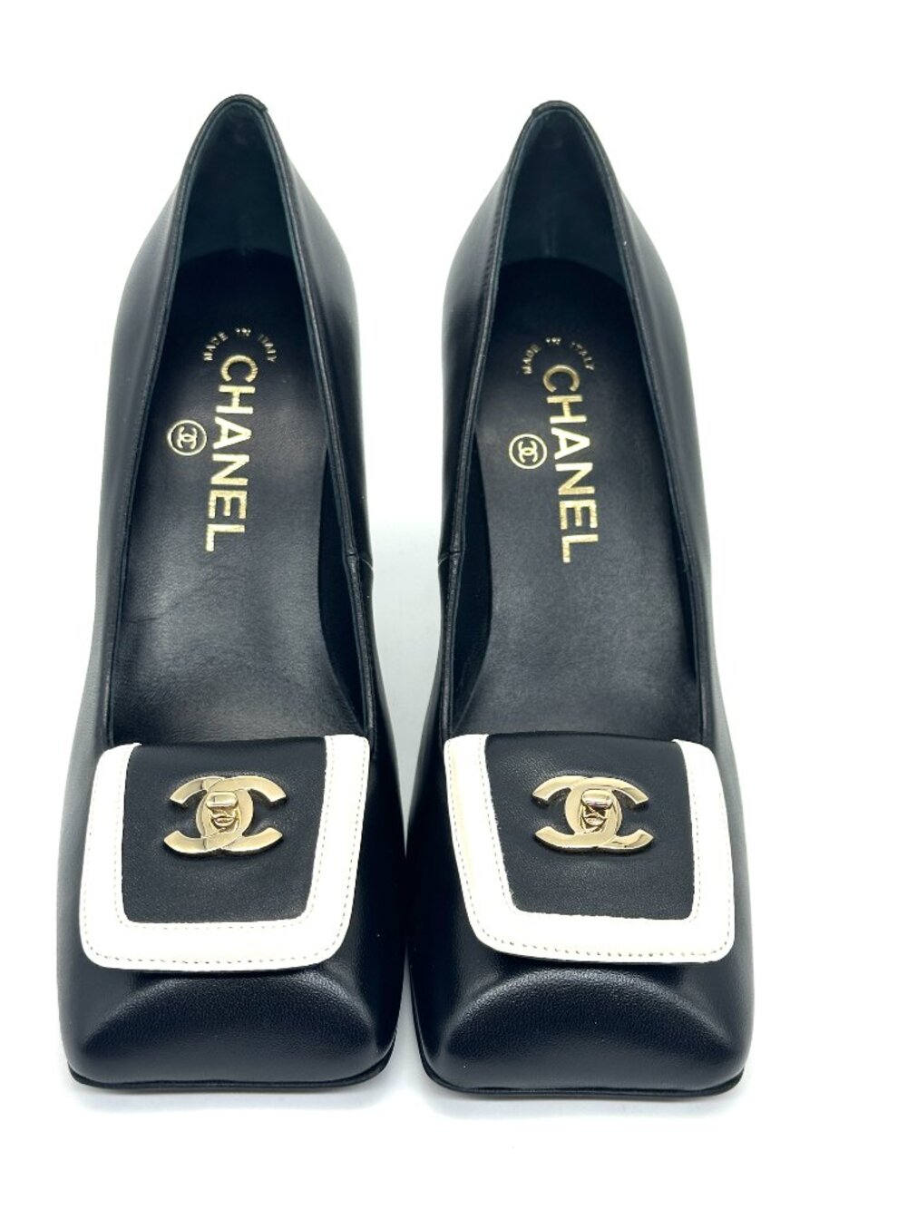 CHANEL 26S Leather Square Toe Turnlock CC Block Heels Pumps Shoes Black Ivory - Picture 4 of 16